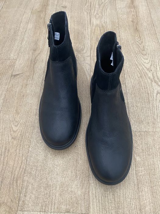 Шкіряні черевики челсі від UGG