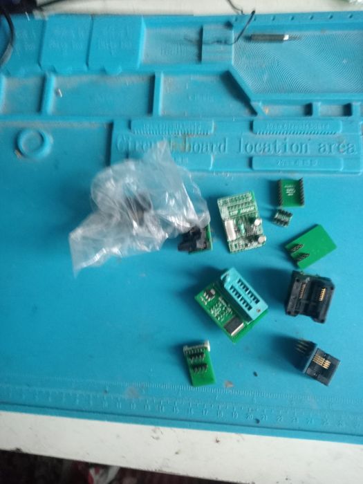 Продається програматор мікросхем ПЗП (ROM) RT809F