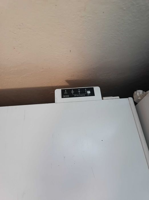 Zamrażarka Whirlpool 204L 80,6cm 42dB szybkie mrożenie biała
