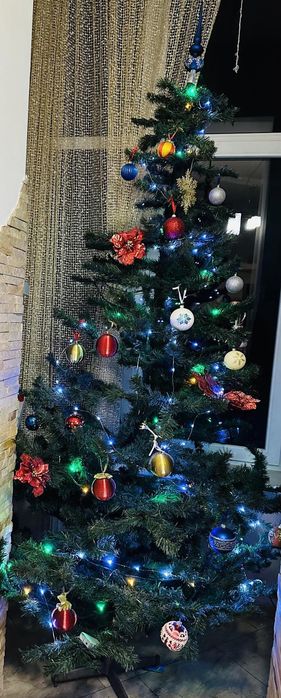 Ялинка  штучна б/в