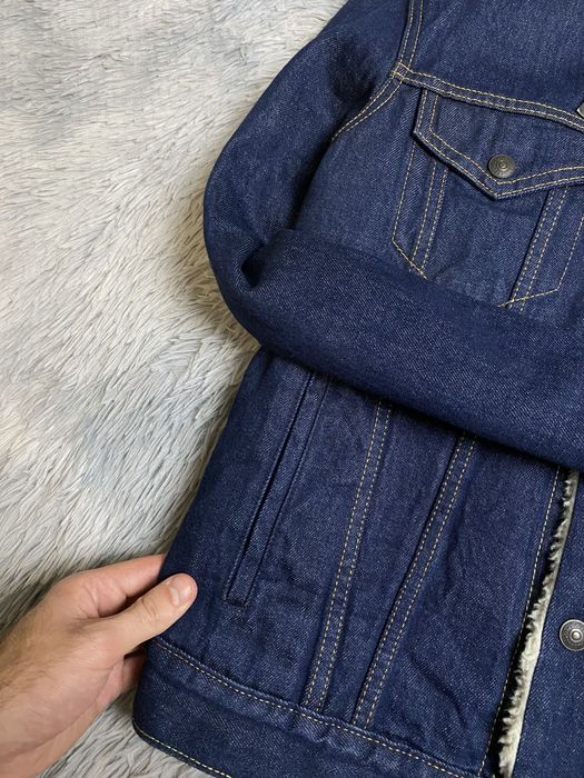 Продам мужская Sherpa Levis