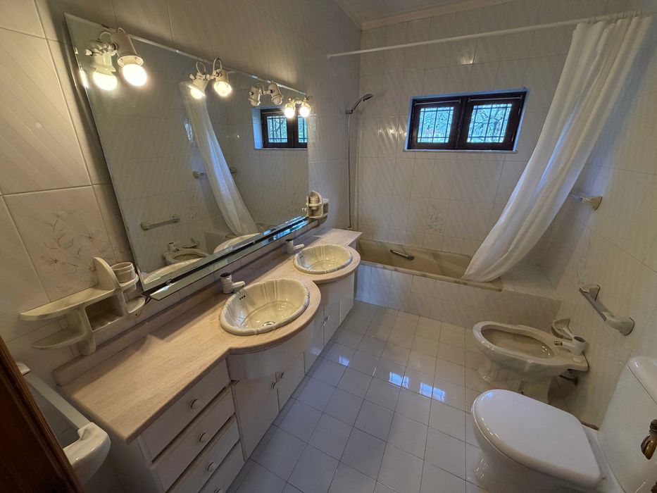 Moradia independente à venda em Crespos