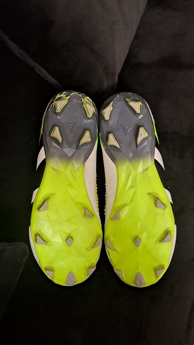 Футбольні бутси Adidas Predator
