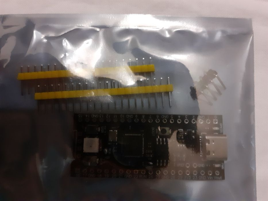 Raspberry Pi pico 16 Mb RP2040 Type C WS2812 Reset key