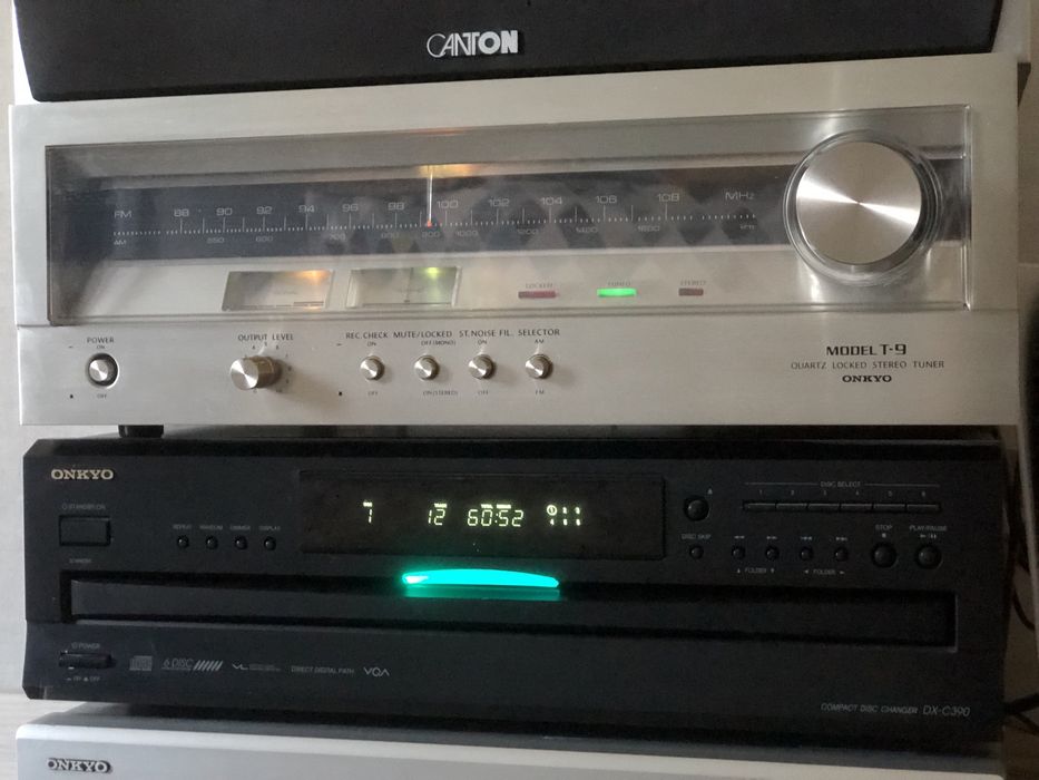 CD-чейнджер Onkyo DX-C390 Black