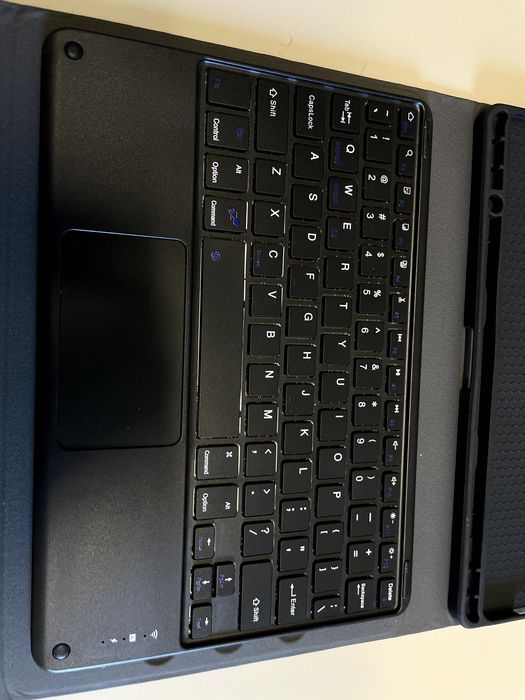 Etui z klawiaturą Bluetooth i Touchpadem do Lenovo M10 / 11 | QWERTY (2921)