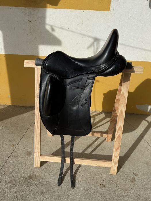Arreio Custom Saddlery- Dressage