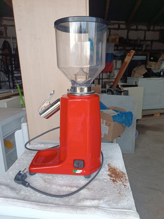 Кофемолка профессиональная Quamar б/у