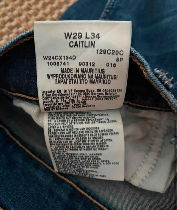 Jeansy damskie Wrangler CAITLIN -rozmiar W29 L34.