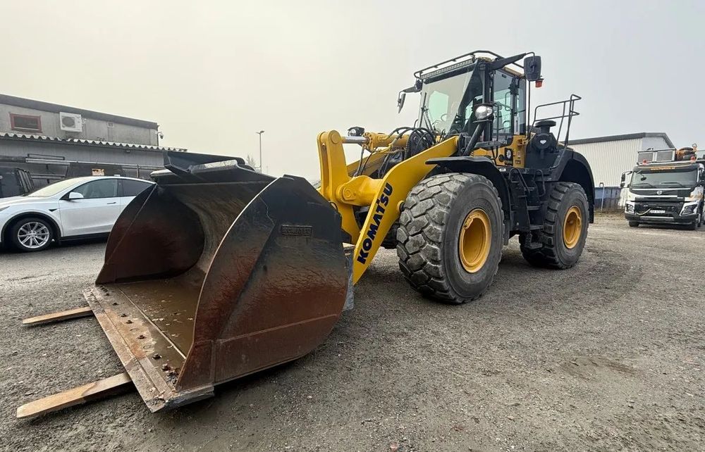 Komatsu WA380-8E0    / 950M / 962M / L120 / L110 / L110H / L120H  Od pierwszego właściciela bardzo dobry stan maszyny jedyne 2150mtg