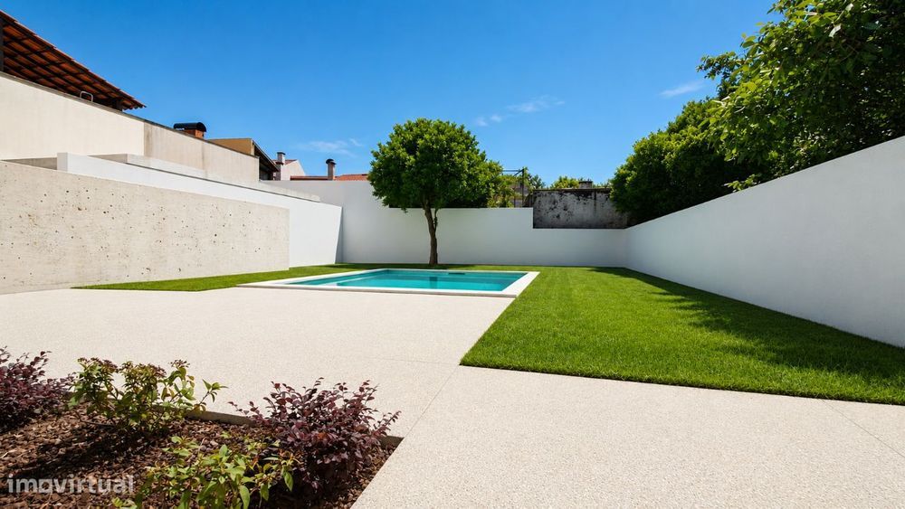 Moradia T3, nova, com piscina em São João da Madeira