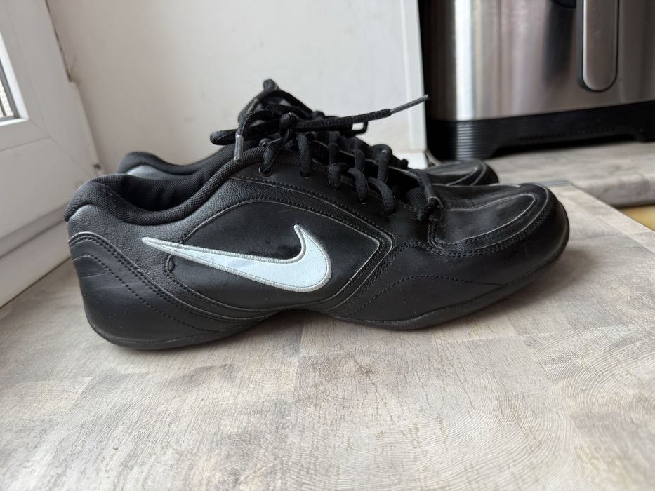 Кросоовки Nike Musique VII