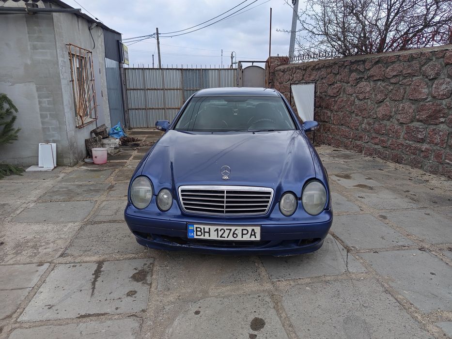 Мерседес CLK 200