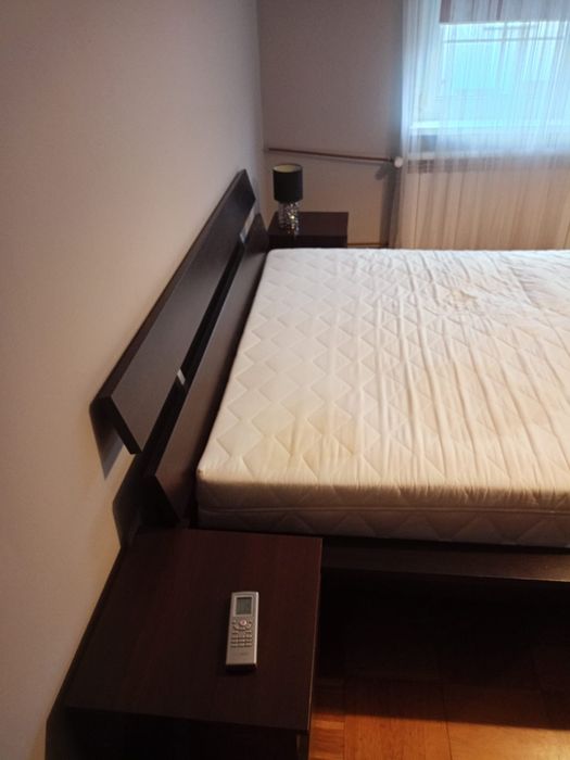 Łóżko Ikea 200x160 + materac + szafki nocne (rezerwacja)
