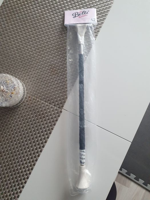 Baton pałka mażoretki 42 cm
