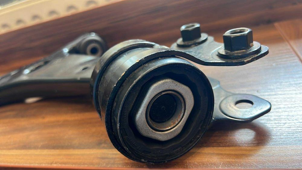 Wahacz przedni lewy RTS 96-697-2 – Ford Focus 2004