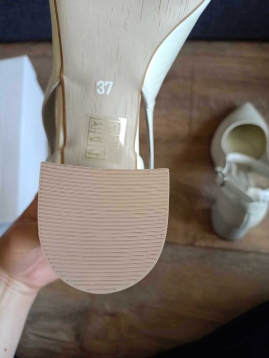 Czółenka Ślubne/Weselne Skórzane Ekri Perłowe Roz. 37 NOWE