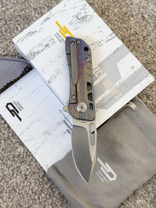 Складний ніж Bestech Engine BT1805D Flamed Titanium з  вставками із вуглецевого волокна (Carbon Fiber)