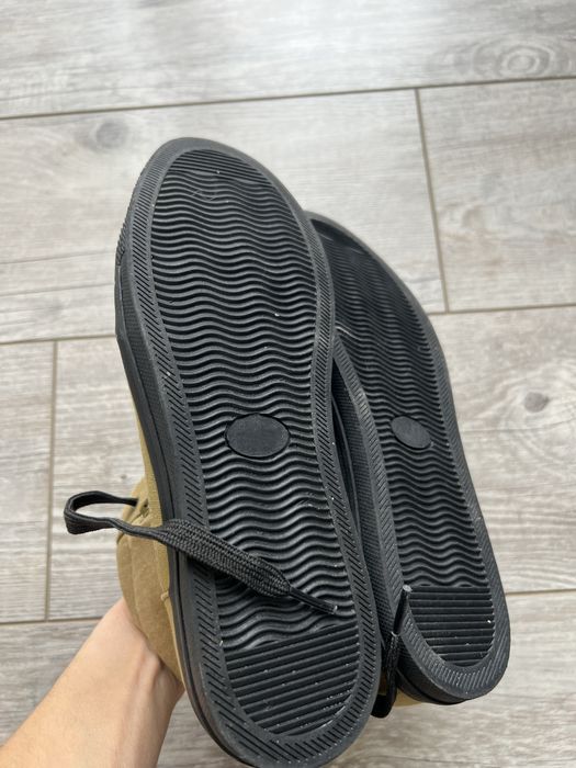 Нові теплі кеди