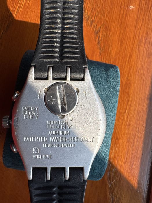 Relógio Swatch modelo IRONY