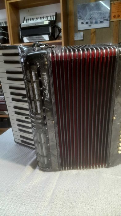 Akordeon Paolo Soprani 80 basów