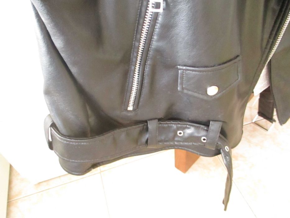 Roupa - casaco de cabedal