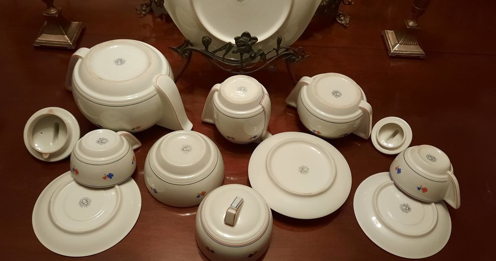 Serviço de colecção de chá da Fábrica Electrocerâmica do Candal