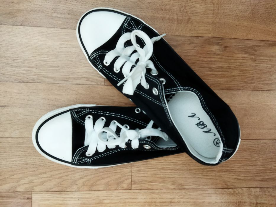 Кеди на підлітка