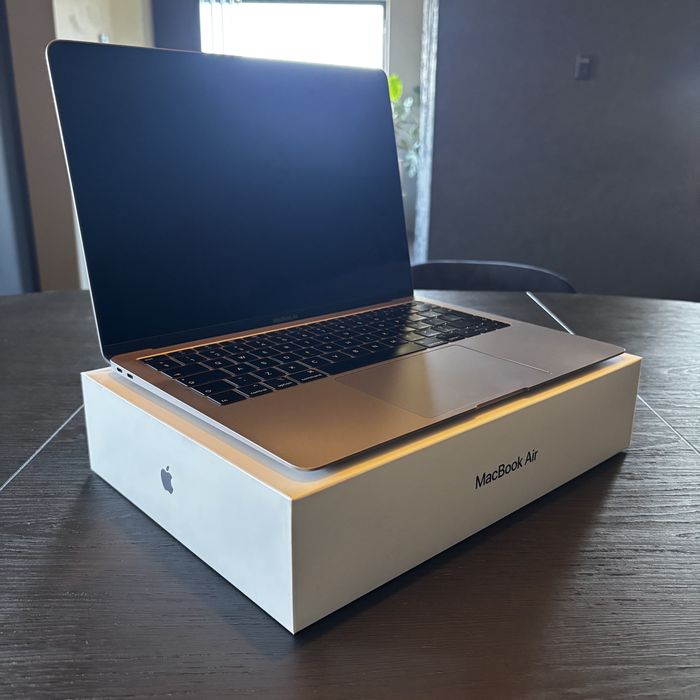 MacBook Air 2019 (A1932)