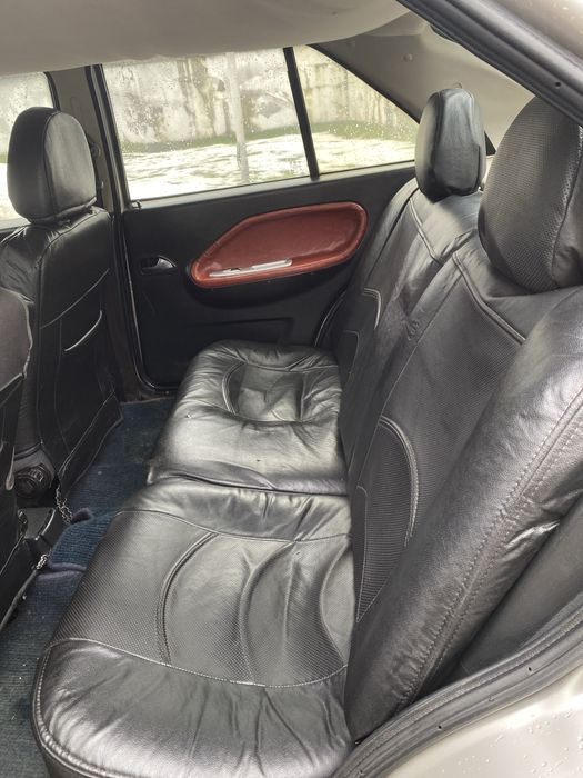 Продам , Газ бензин, маю ще пʼять коліс на титанах літня резина