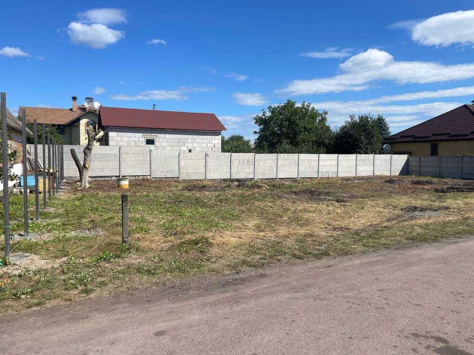 Ділянка в Зарічанах