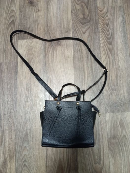 Новая чёрная сумка