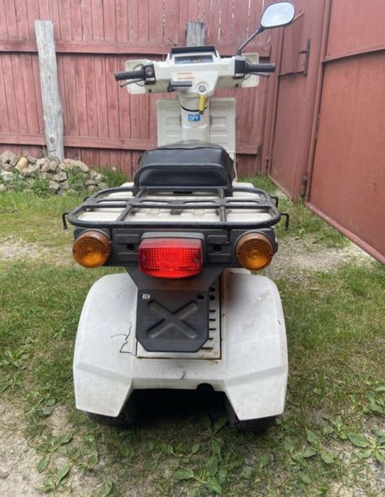 Продаю два скутера Honda Guro ,Yamaha