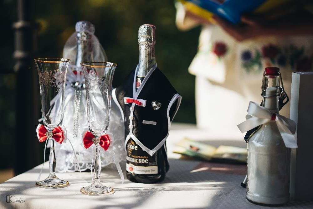 банти на стільці