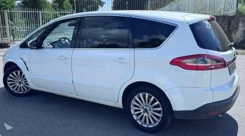 Ford S-Max — fotografia 4