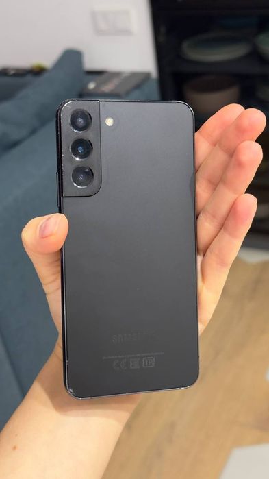 Samsung galaxy s 22 plus