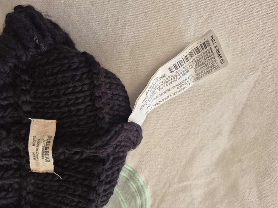 Gorro preto  Pull&Bear  M