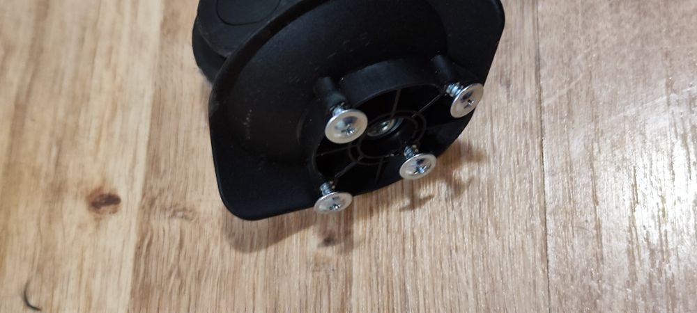 Kółka do walizki A-05