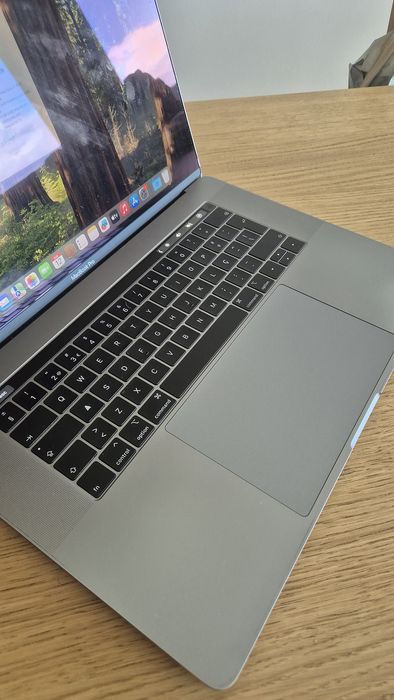 MacBook PRO 15 TouchBar 2019
