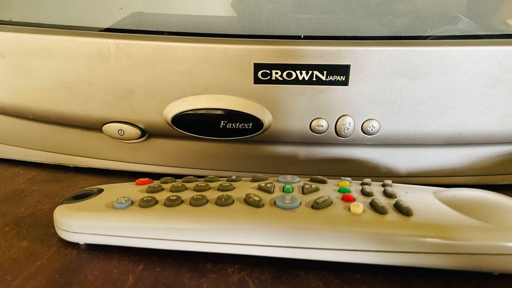 Televisor CROWN