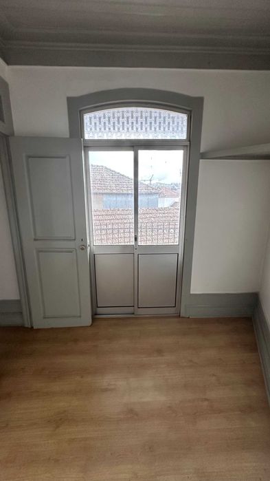 Apartamento T4 - Rua Direita 293 (Soldado Desconhecido)