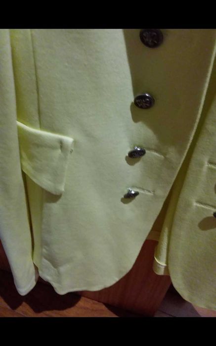 Casaco tipo blezer amarelo