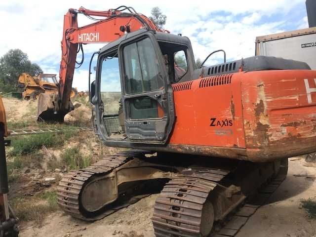 Giratória Hitachi ZX 160 - ano 2003