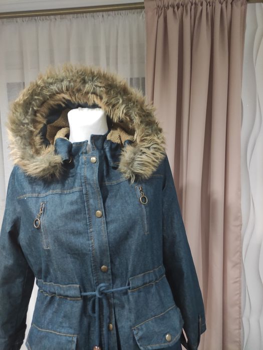 Płaszcz ocieplany damski