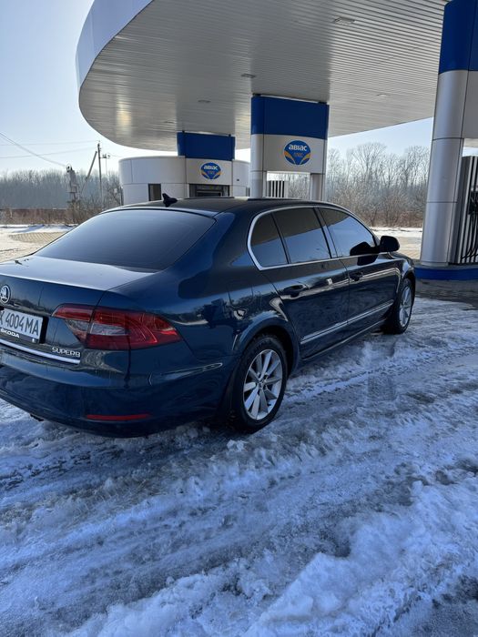 Продам автомобіль Skoda Superb