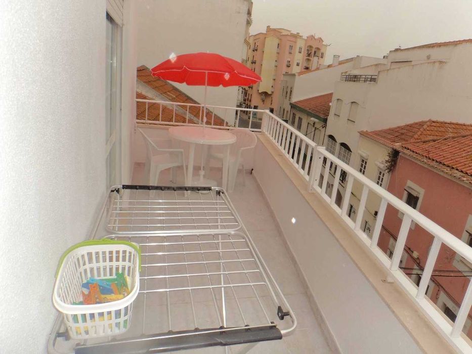 Apartamento T1 - Arrendamento semana em Peniche - Disponível até última semana Julho