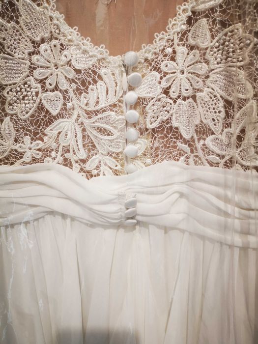 Sprzedam piękną suknię ślubną