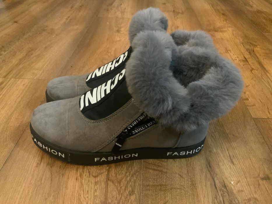 Buty sneakersy szare z futerkiem SCHINO rozmiar 38 / 39