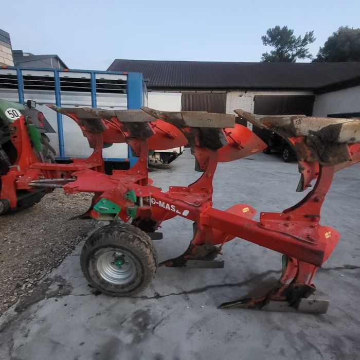 Pług obrotowy Agromasz PO4