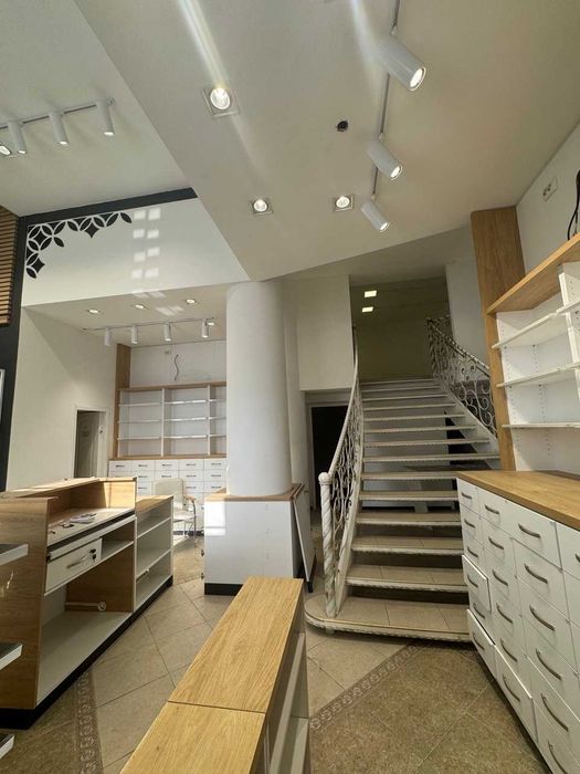 Сдам в аренду нежилое помещение : г.Харьков, пл.Павловская, 5/7